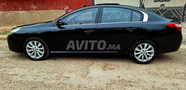 Renault Latitude occasion Diesel Modèle 2011