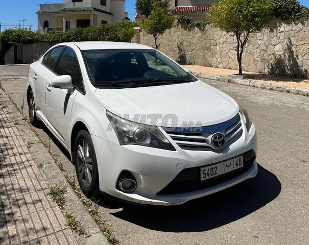 Toyota Avensis occasion Diesel Modèle 2013