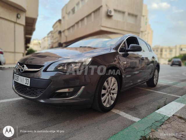 Opel Astra occasion Diesel Modèle 2015