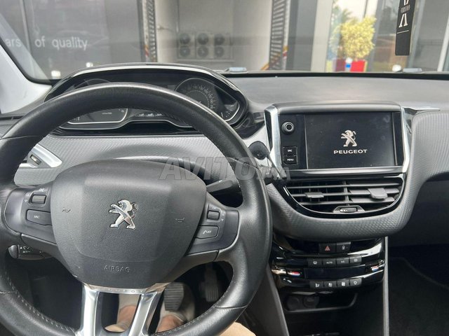 Peugeot 2008 occasion Diesel Modèle 2020