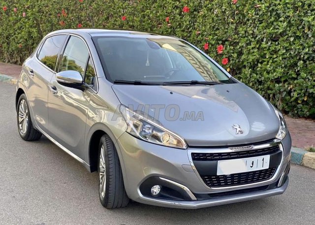 Peugeot 208 occasion Diesel Modèle 2019