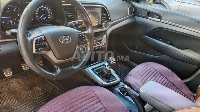 Hyundai Elantra occasion Diesel Modèle 2018