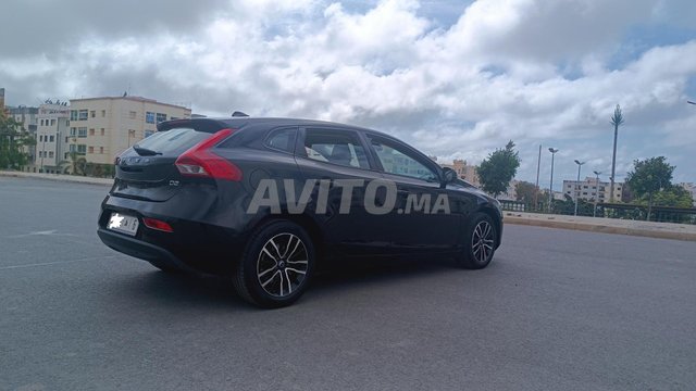 Volvo V40 occasion Diesel Modèle 2016