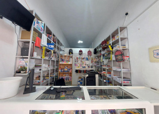 محل تجاري للبيع (مكتبة) // Magazin à vendre