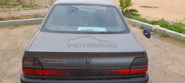 Renault 19