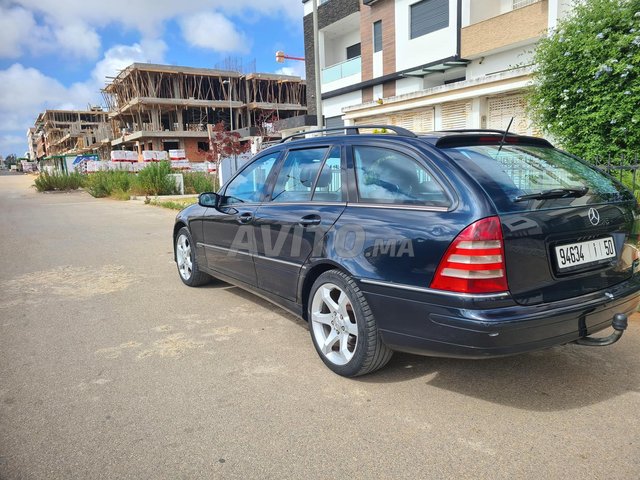 Mercedes-Benz Classe C occasion Diesel Modèle 2004