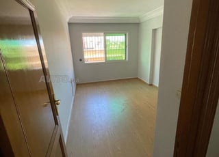 Spacieux appartement avec balcon