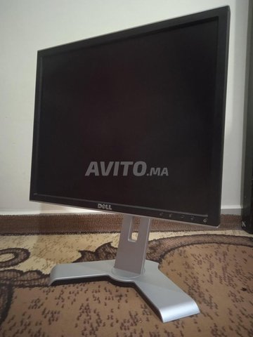 Dell 19 FPT LCD Monitor 