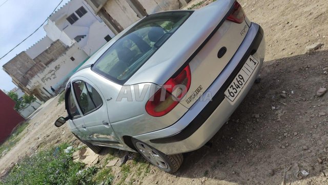 Renault Megane occasion Diesel Modèle 2001