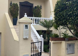 villa à vendre près de la route Remilat Bubana