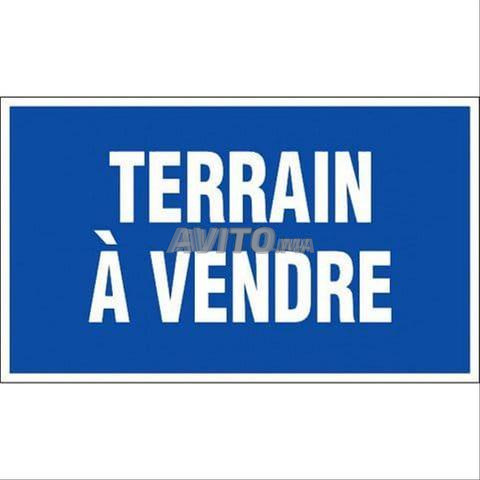 Terrain R3 commercial au quartier calme et moderne