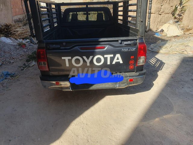 Toyota Hilux occasion Diesel Modèle 2016