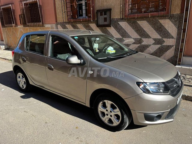 Dacia Sandero occasion Diesel Modèle 2015