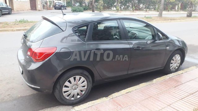 Opel Astra occasion Diesel Modèle 2013