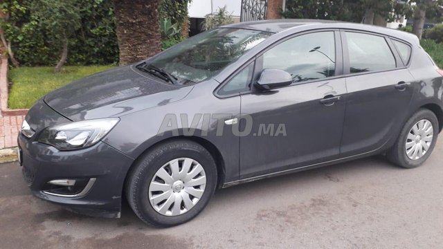 Opel Astra occasion Diesel Modèle 2013