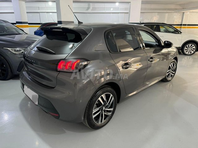 Peugeot 208 occasion Diesel Modèle 2023