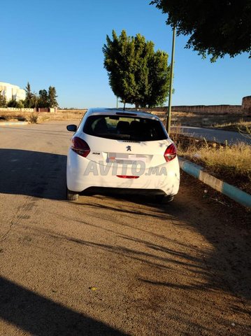 Peugeot 208 occasion Diesel Modèle 2018