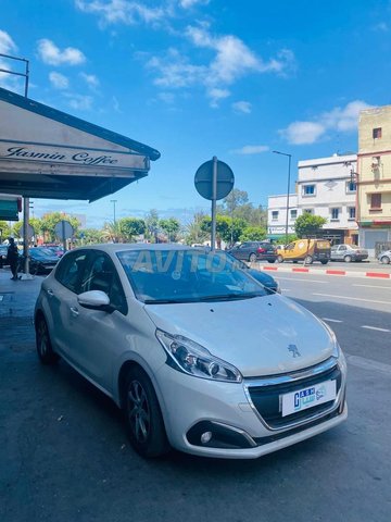 Peugeot 208 occasion Diesel Modèle 2019