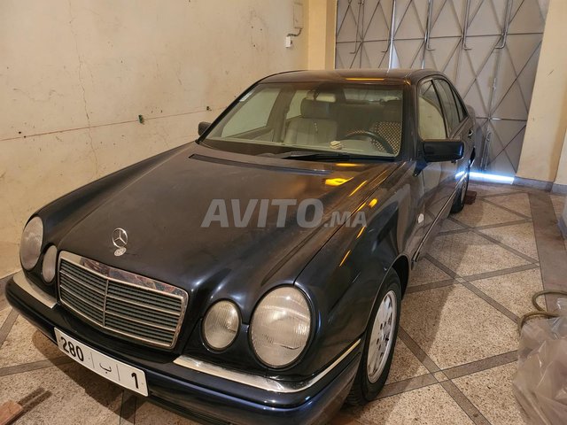 1999 Mercedes-Benz 240