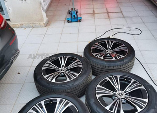 Vente jantes avec pneus neufs 