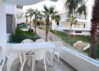 Appartement de vacance (piscines ET plage)