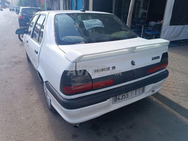 Renault 19 Essence Manuelle 1999 à Casablanca
