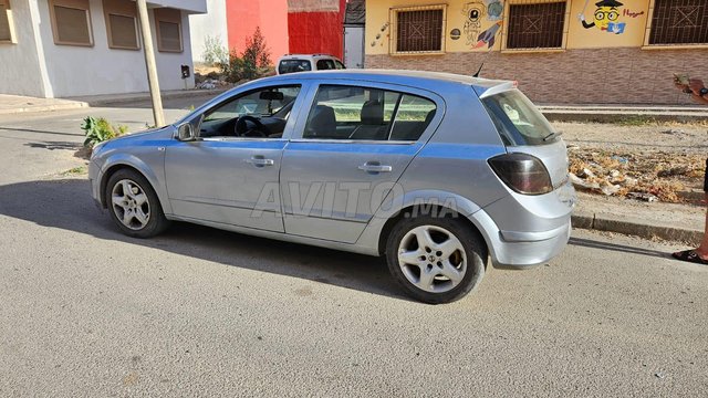 Opel Astra occasion Diesel Modèle 2009