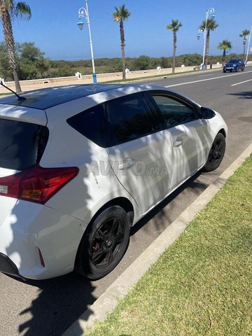 Toyota Auris occasion Diesel Modèle 2014