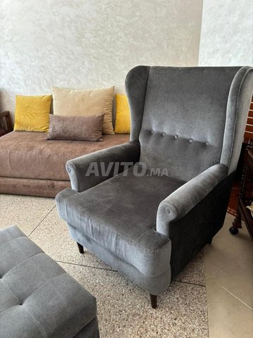 Fauteuil et ottomane avec rangement 