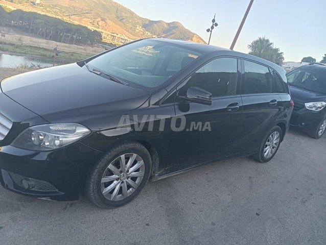 ميرسدس بنز كلاس B ديزل يدوي 2013 في طنجة