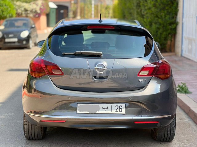 Opel Astra occasion Diesel Modèle 2013