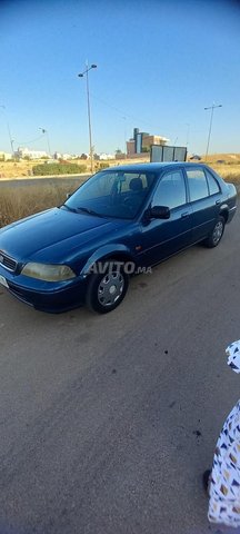 Honda City occasion Essence Modèle 2000