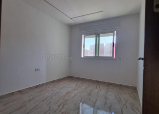 شقة عصرية للبيع الطابق الاول 