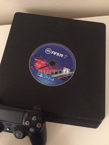 Ps4 slim/8 jeux