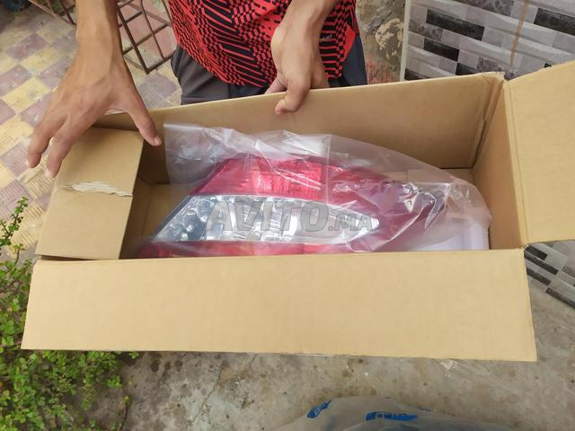 feu arrière pour honda city 2004