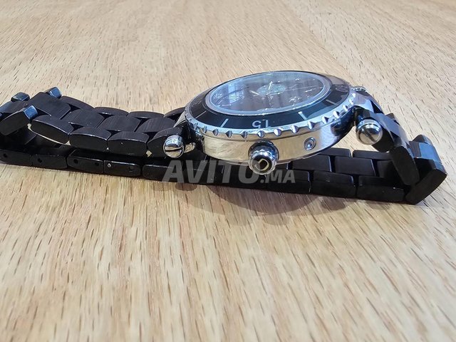 Montre GC noire pour femme 