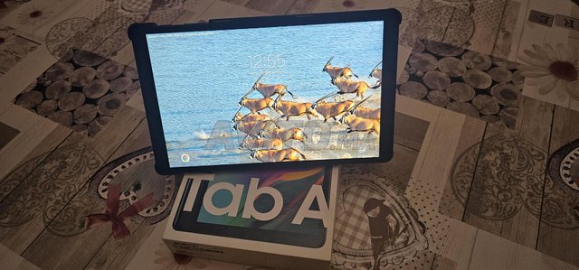 SAMSUNG Galaxy Tab A