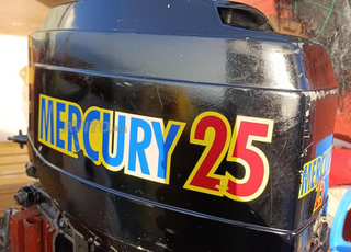 moteur Mercury 25 cv avec direction 