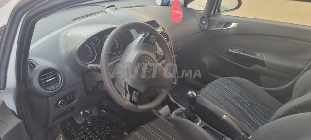 Opel Corsa occasion Diesel Modèle 2011