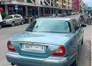 Jaguar XJ 8 Essence Automatique 2003 à Casablanca