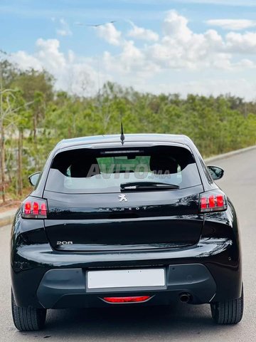 Peugeot 208 occasion Diesel Modèle 2022