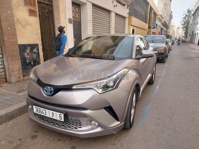 Toyota C-HR occasion Hybride Modèle 2018