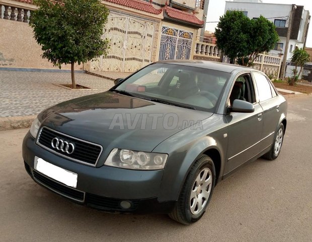 Voiture Audi A4 2001 à Khouribga  Diesel  - 8 chevaux