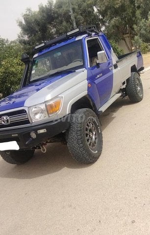 Toyota Land Cruiser occasion Essence Modèle 2015