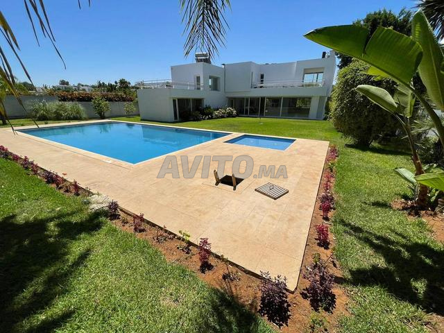 Villa de standing A LOUER à SOUISSI