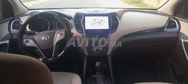 Voiture Hyundai Santa Fe 2015 à Nouaceur  Diesel  - 8 chevaux