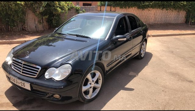 Mercedes-Benz Classe C occasion Diesel Modèle 2005