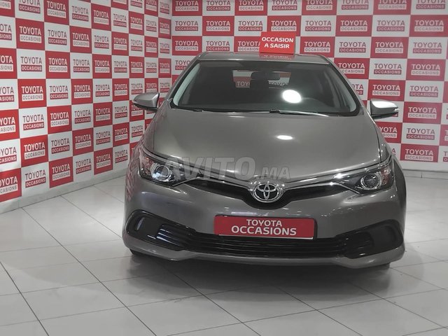 2016 Toyota Auris