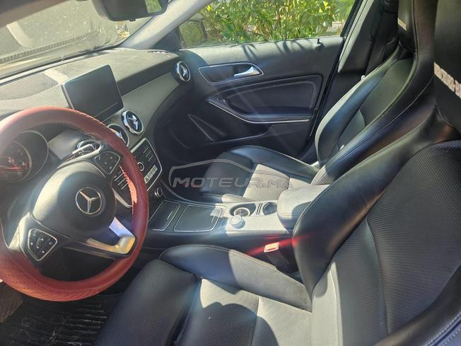 vente de Mercedes-Benz GLA 200 D