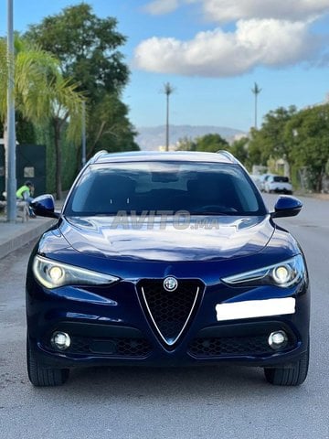 Voiture Alfa Romeo Stelvio 2018 à Casablanca  Diesel  - 8 chevaux